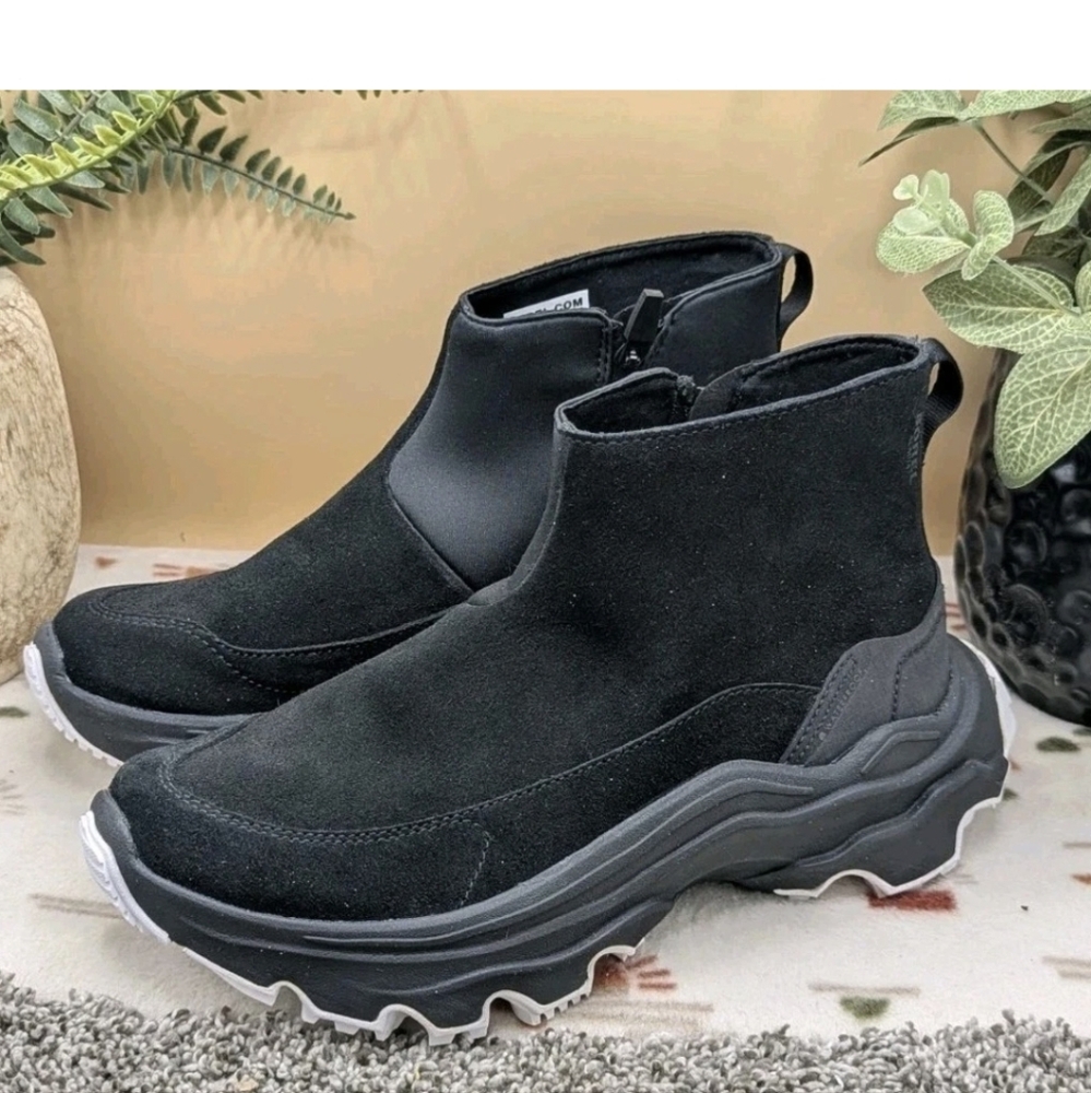 New SOREL Kinetic Breakthru Acadia Waterproof Sneaker Booties Women's Size 11